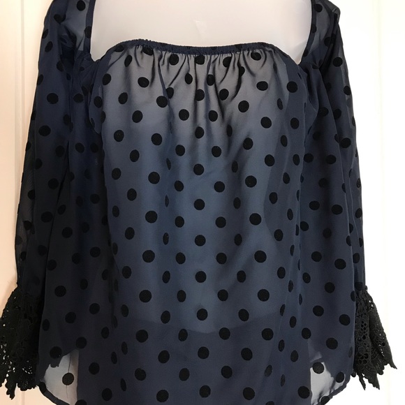Ciel Black Polka Dots Black Polyester Off Cold Shoulder Thick Eyelet Cuff Blouse - Picture 8 of 16